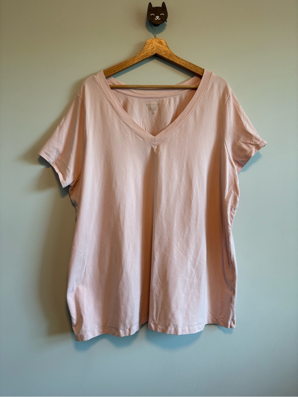 Addition Elle Light Pink V-Neck Tee | Size 4X - Picture 2 of 5